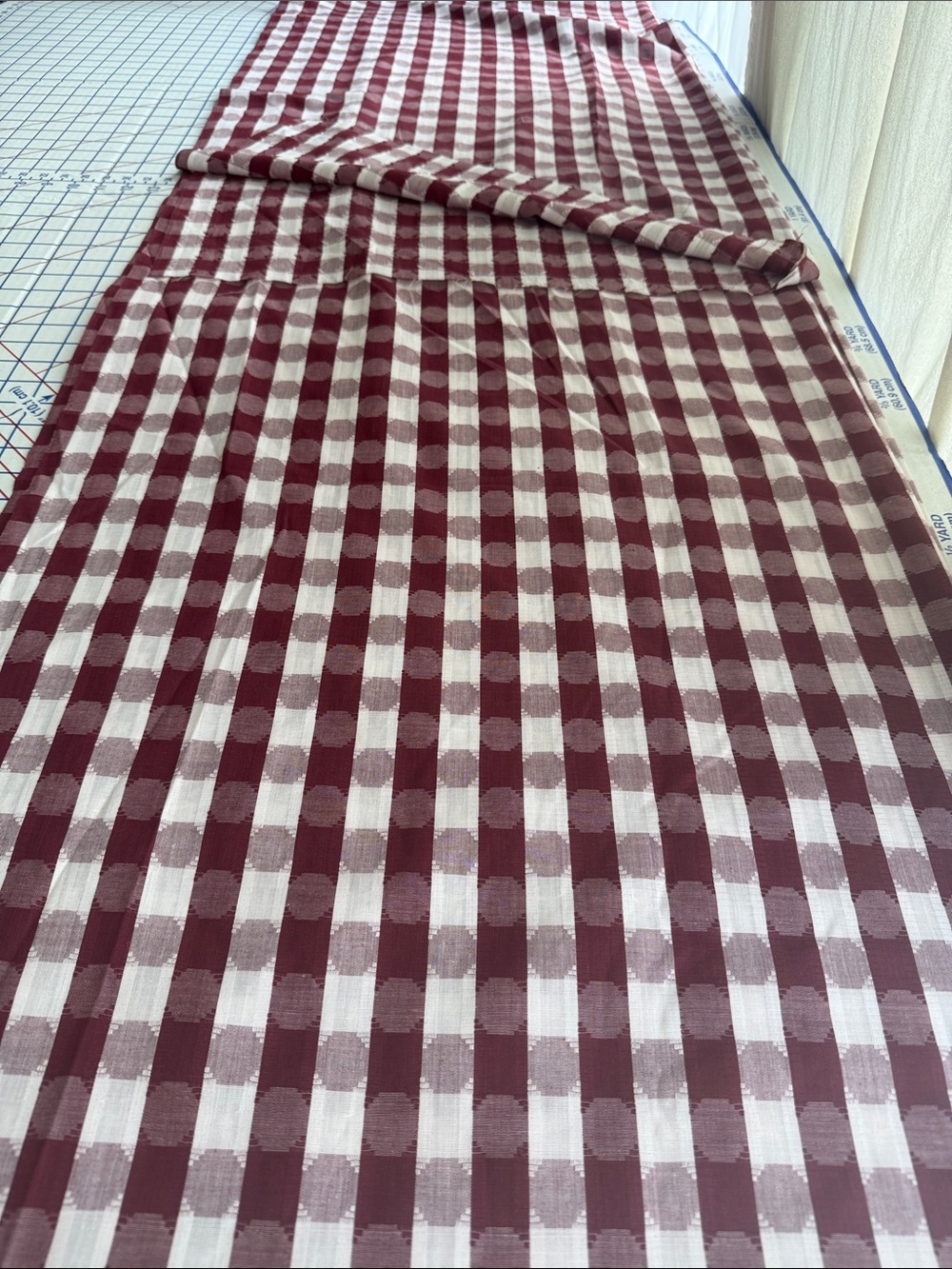Vintage 60s 70s Burgundy Ivory Woven Check Fabric 5 Yards x 44” - Picture 5 of 13